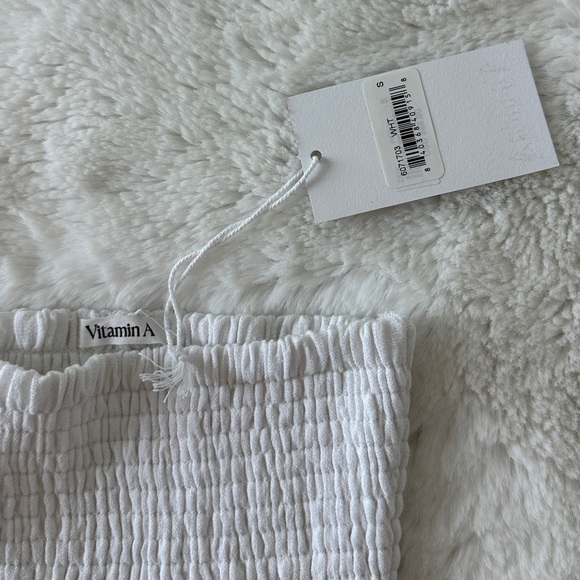 NWT Vitamin A Nya Smocked Strapless Cotton Bandeau Top in White Crinkle Linen - Picture 7 of 16